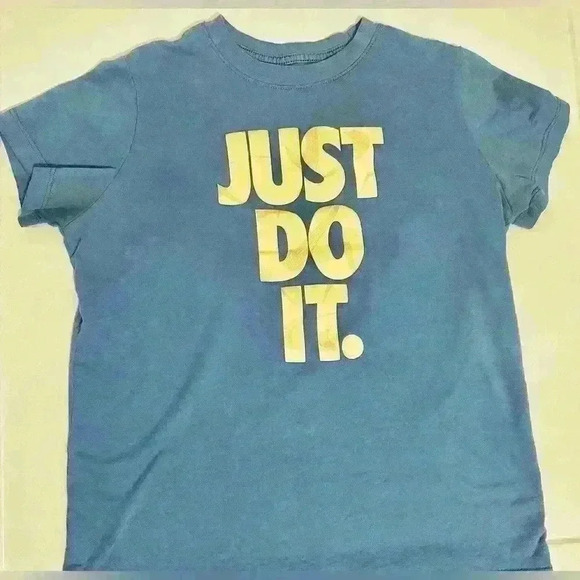 Nike “Just Do It” The Nike Tee, Girls Size XL/18-20, Periwinkle Blue - Picture 3 of 12